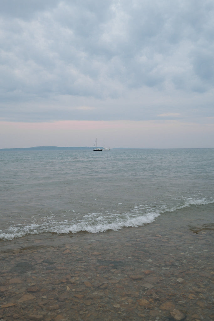 The Tension of Contentment (Philippians 3:13–14)